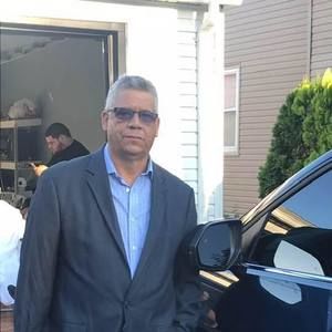 Meet your Posher, Luis